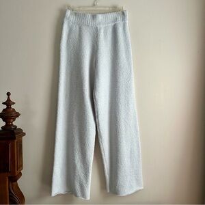 UGG • Terri Fleece Pant in White